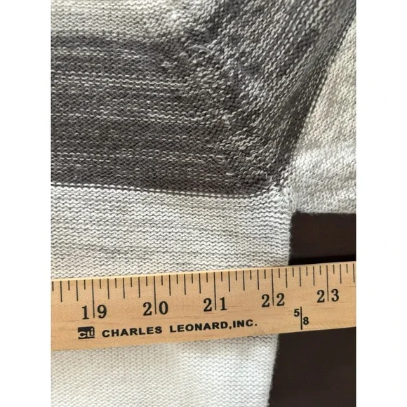 Carbon Men's Black‎ White Gray Long Sleeve Sweater Pullover Size Large - Picture 8 of 8